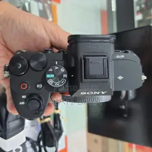 Sony A7iv [Urgent Sell]