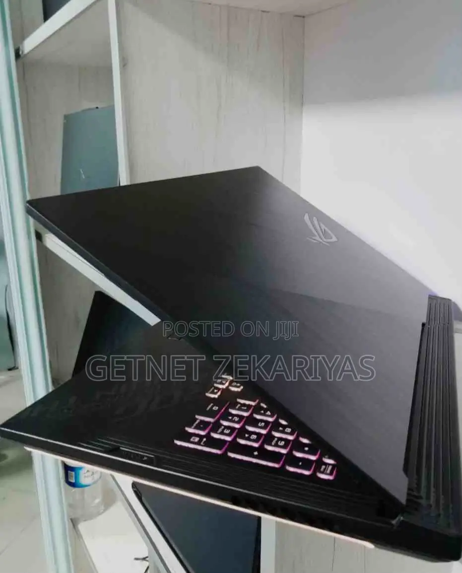 New Laptop Asus ROG Strix G17 16GB Intel Core I7 SSD 1T