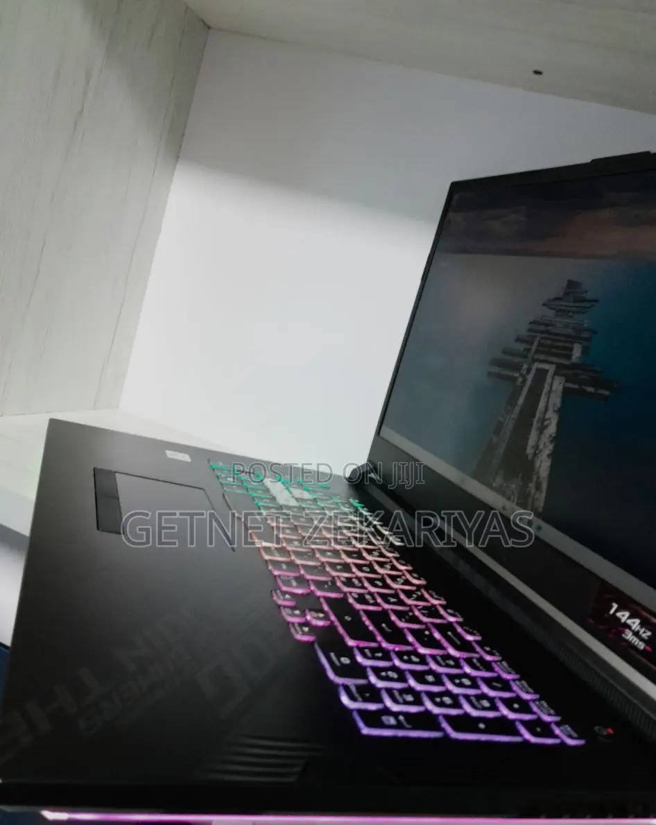 New Laptop Asus ROG Strix G17 16GB Intel Core I7 SSD 1T
