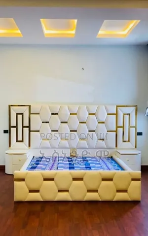 Photo - King Size Bed Design