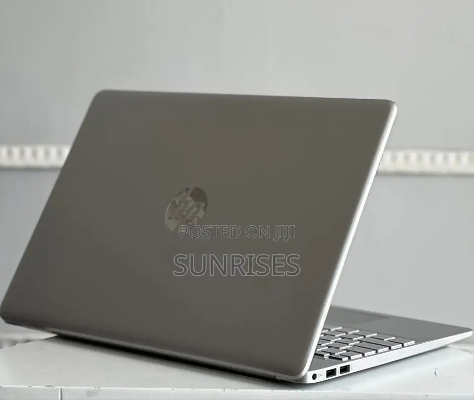 New Laptop HP Pavilion 15 8GB Intel Core I5 SSD 512GB