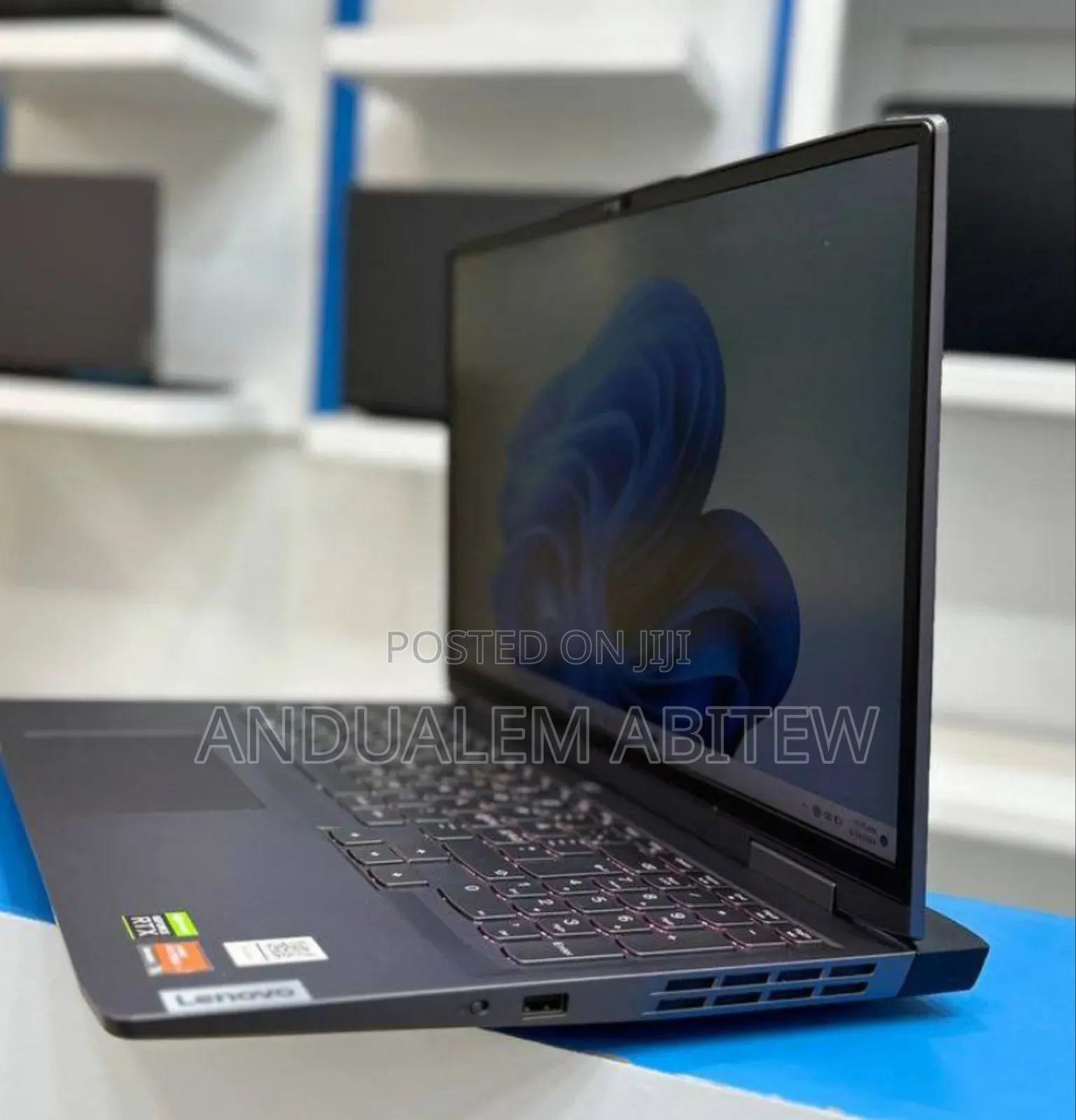 New Laptop Lenovo LOQ 15IRH8 16GB AMD Ryzen 5 SSD 512GB