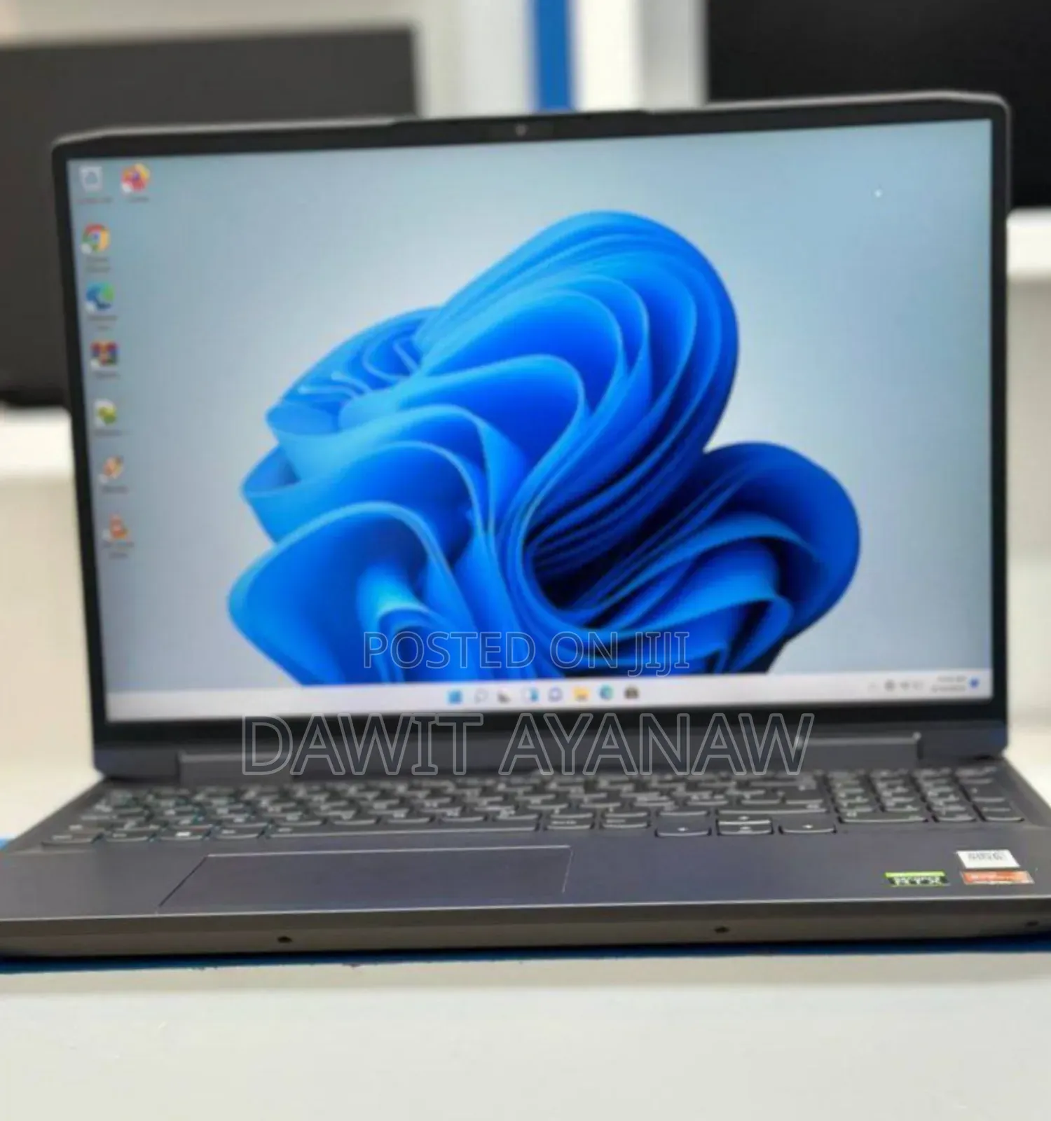 New Laptop Lenovo 16GB AMD Ryzen 5 SSD 512GB