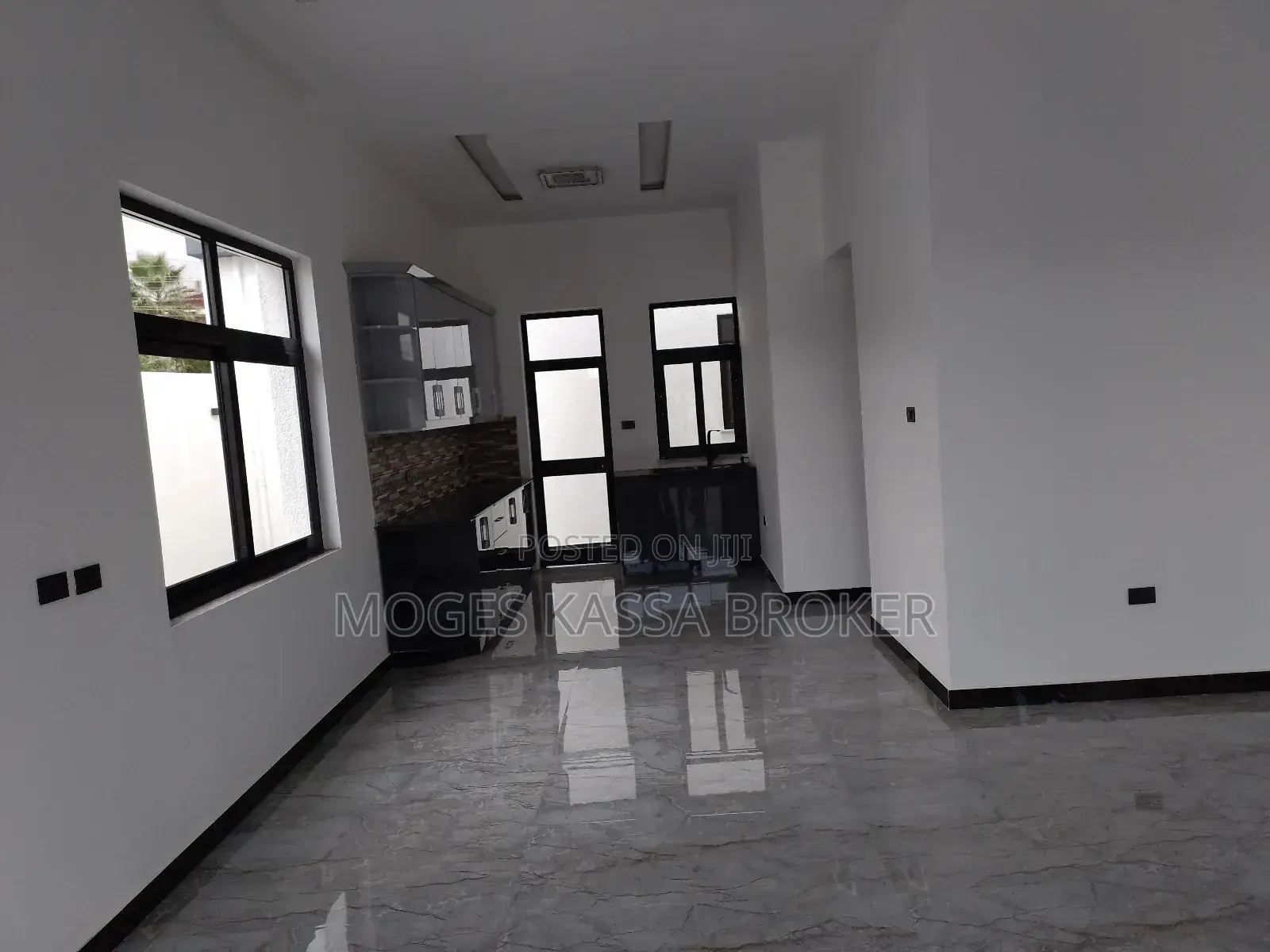 3bdrm Villa in አያት የአያት ቤቶች በልዮ ጥራት, Yeka for sale