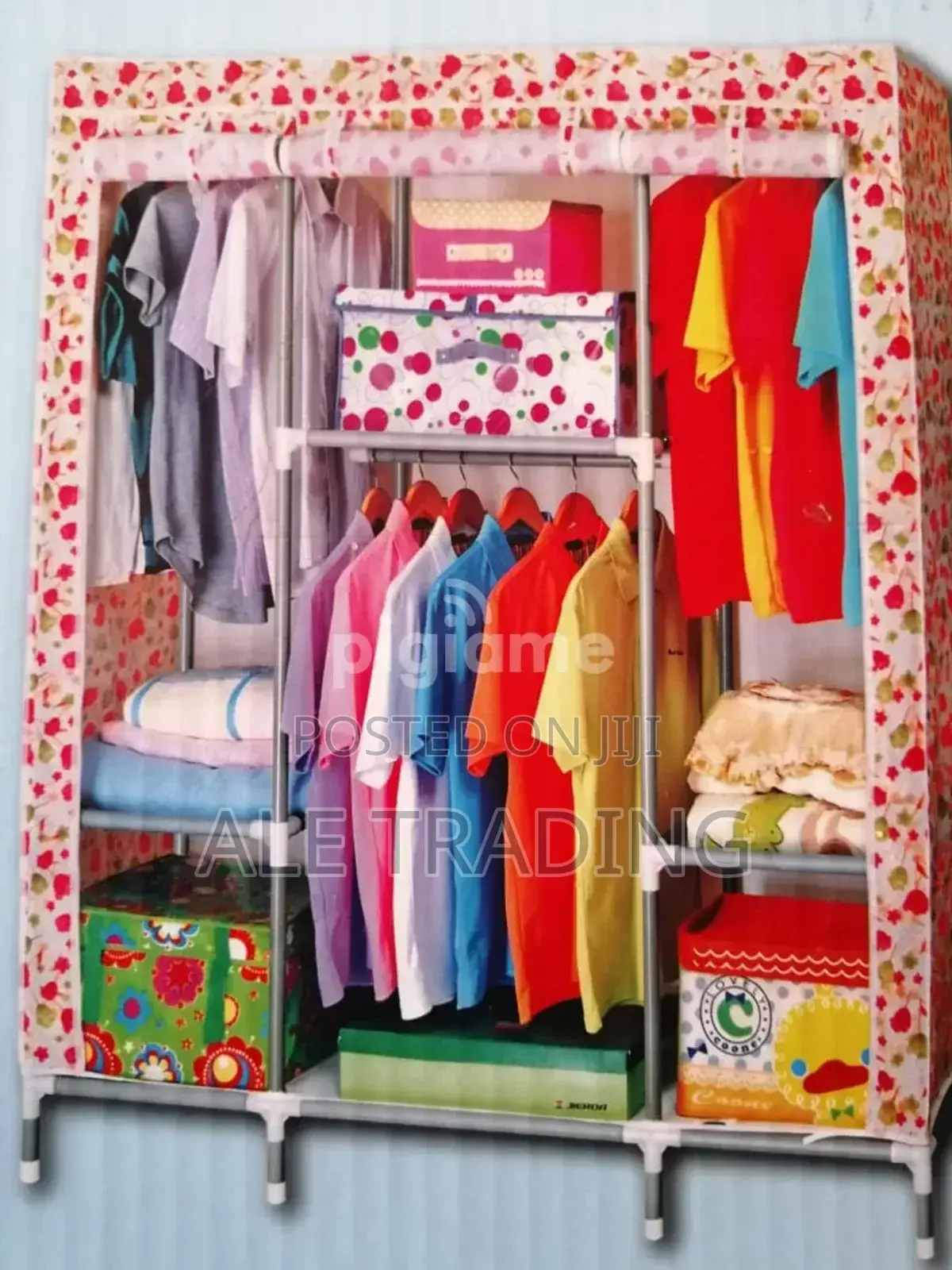 ልብስ መደርደሪያ /Clothes Racks