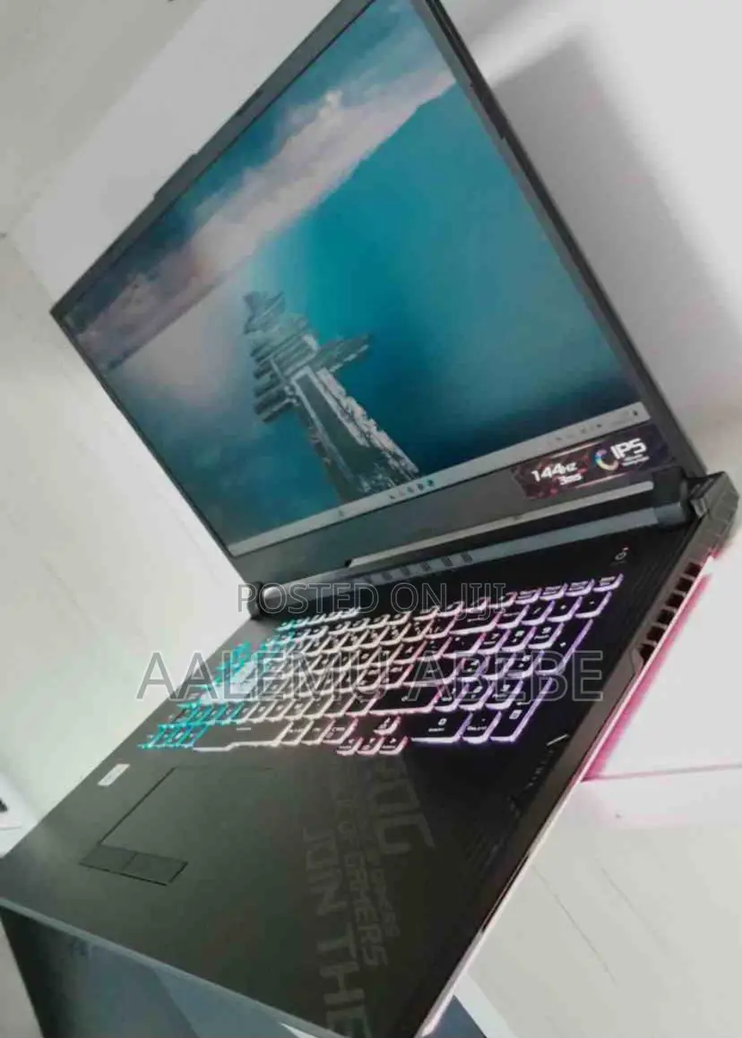 New Laptop Asus ROG Strix G17 16GB Intel Core I7 SSD 1T
