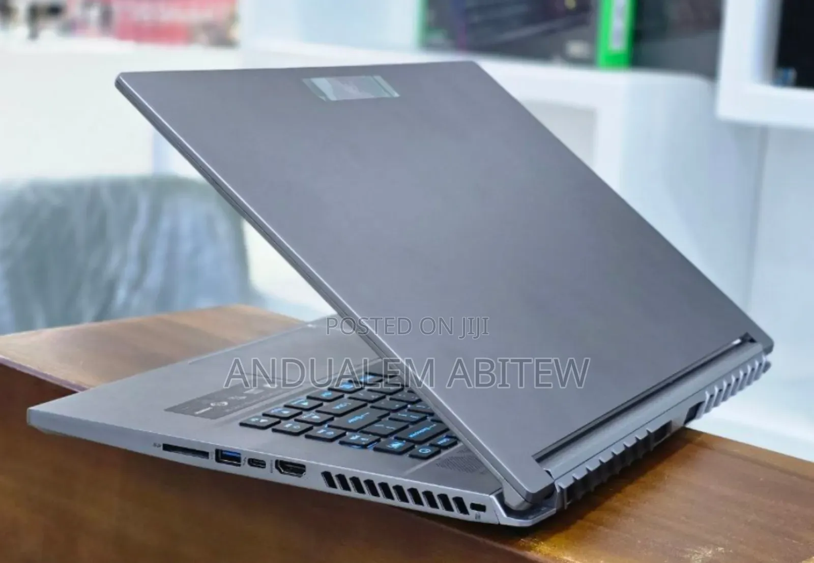 New Laptop Acer Predator Triton 500 SE 16GB Intel Core I7 SSD 2T