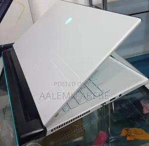 New Laptop Alienware Area-51m 32GB Intel Core I7 SSD 2T