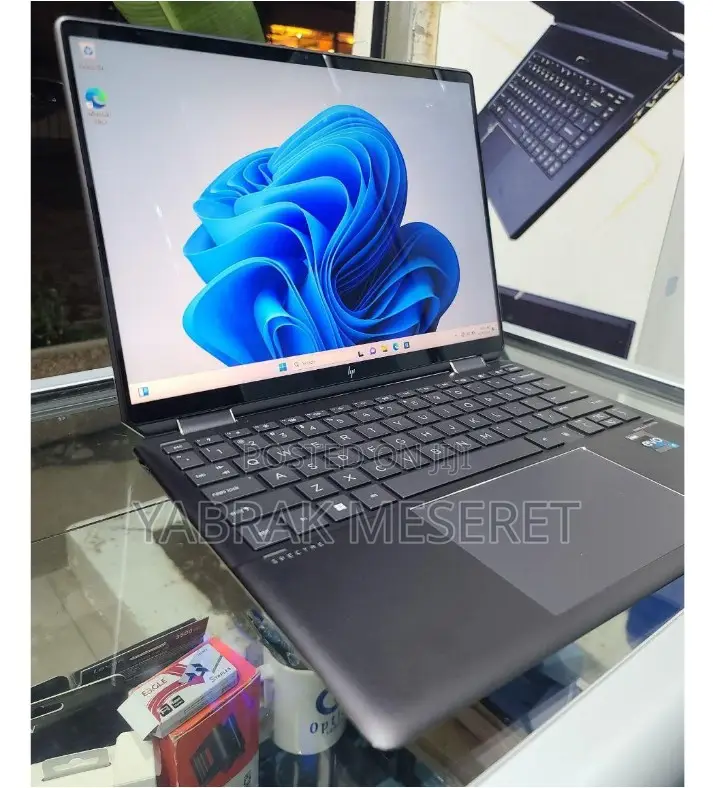 New Laptop HP Spectre 16GB Intel Core I7 SSD 1T