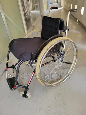 ዊልቼር+፧፦WheelchairWheelchair—?Wheelchair+Wheelchair