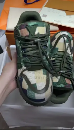 New Louis Vuitton Master Quality Shoes