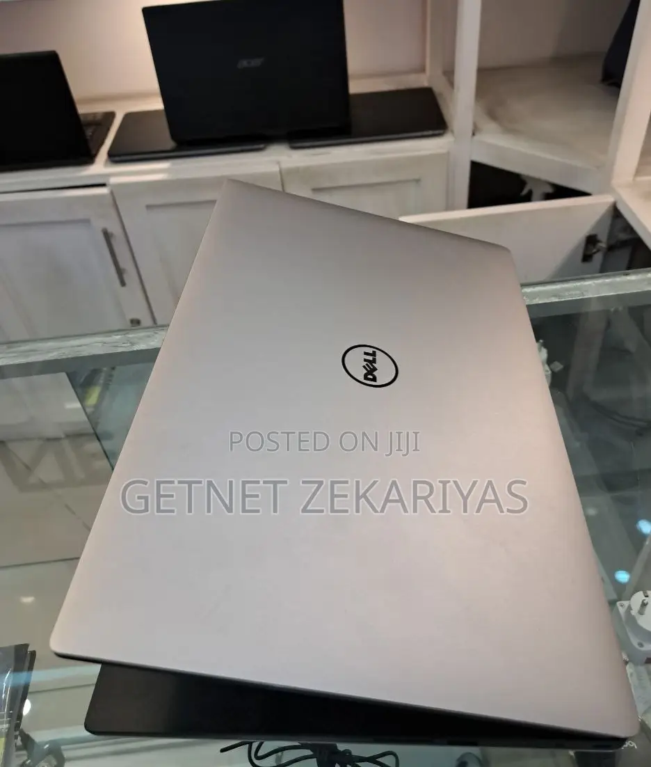 New Laptop Dell XPS 15 16GB Intel Core I7 SSD 512GB