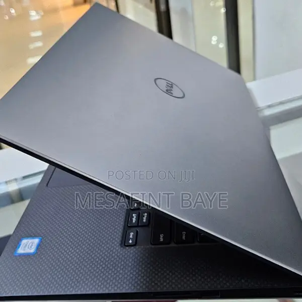 New Laptop Dell XPS 13 16GB Intel Core I7 SSD 512GB