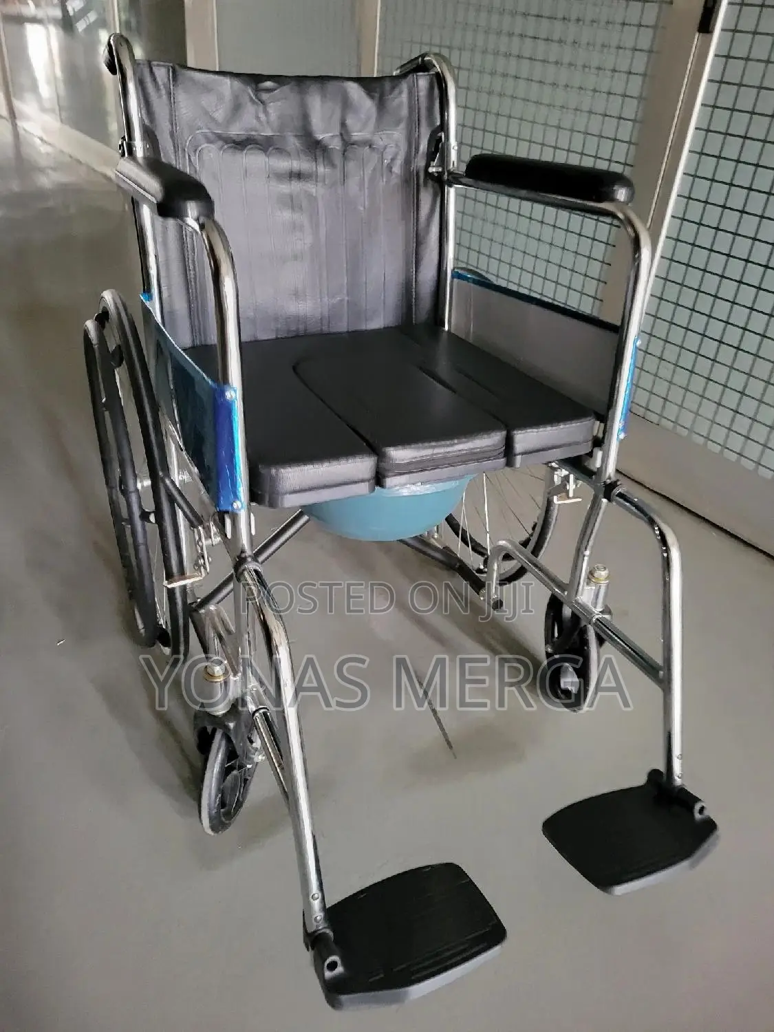Used Toilet Wheelchair•/*Wheelchair‽()Wheelchair"#Wheelchair