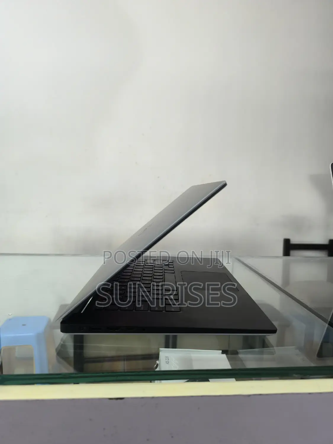 New Laptop Dell Precision 5540 16GB Intel Core I7 SSD 512GB