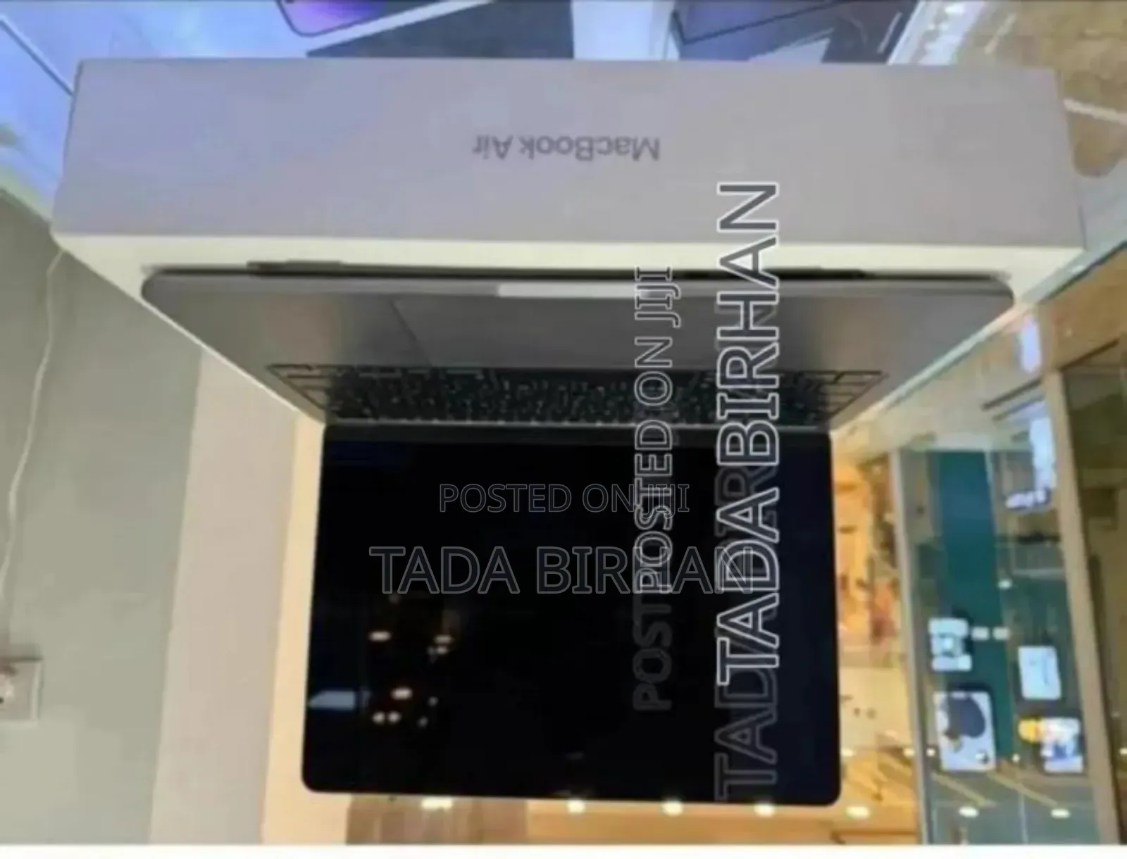 New Laptop Apple MacBook Air 2022 M2 16GB Apple M2 SSD 512GB