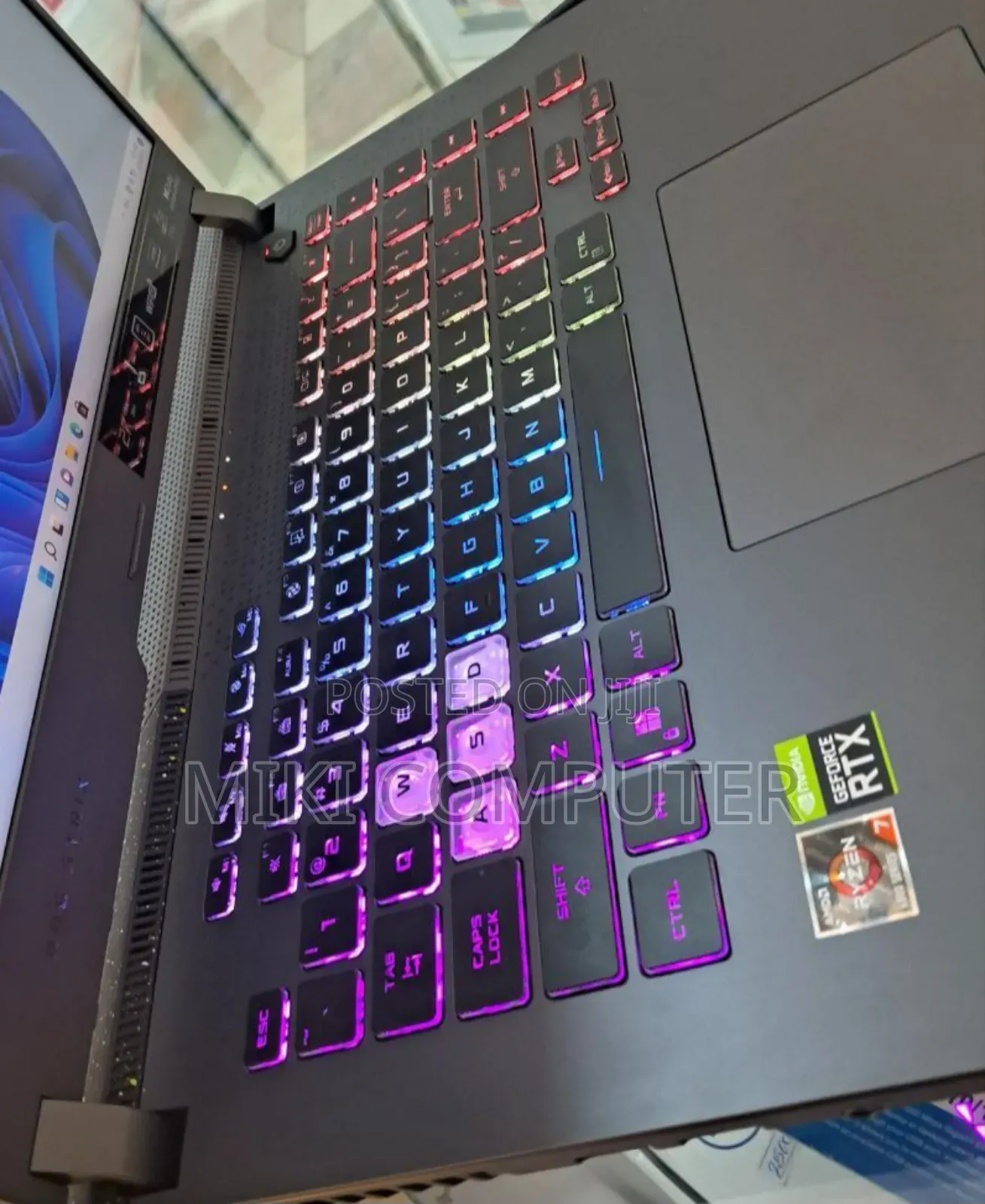 New Laptop Asus ROG Strix G15 16GB AMD Ryzen 7 SSD 1T