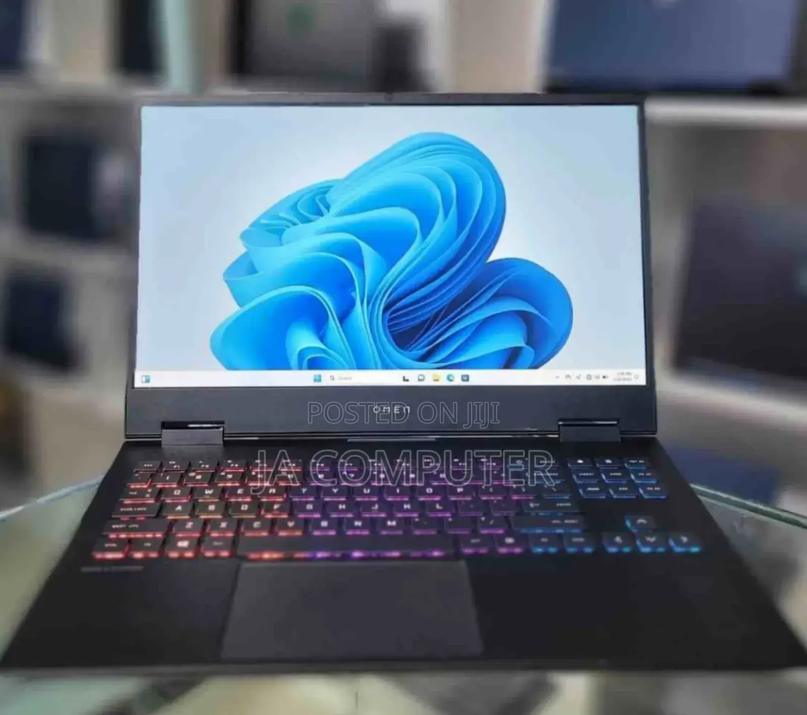 New Laptop HP Omen 15 16GB AMD Ryzen 7 SSD 512GB