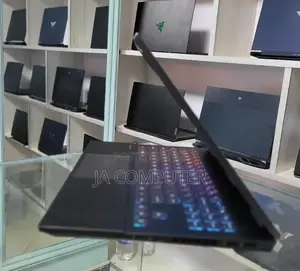 New Laptop HP Omen 15 16GB AMD Ryzen 7 SSD 512GB