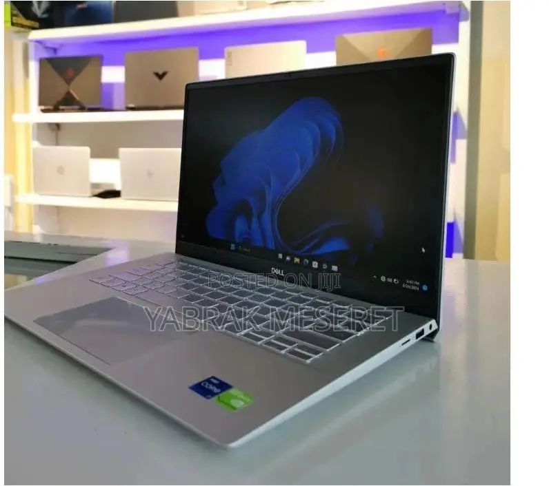 New Laptop Dell 16GB Intel Core i7 SSD 512GB