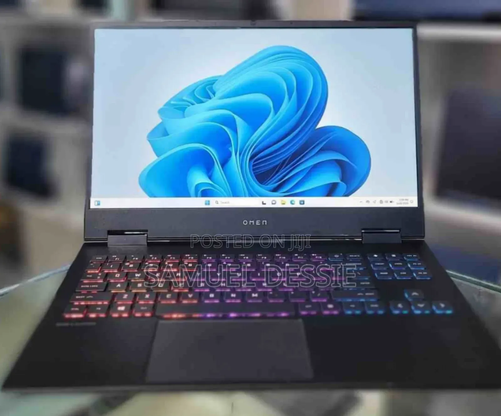 New Laptop HP Omen 15 16GB AMD Ryzen 7 SSD 512GB