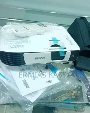 Brand New With Manual Epson Eb- S41 Projector