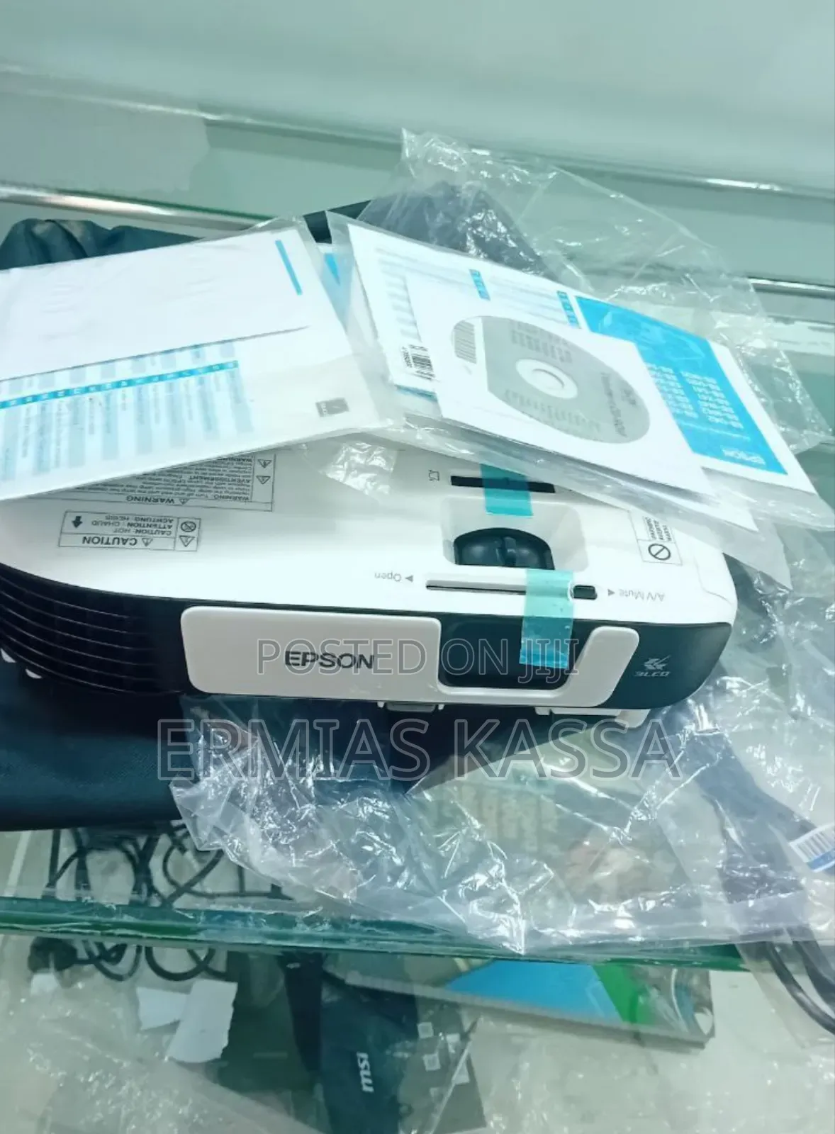 Brand New With Manual Epson Eb- S41 Projector