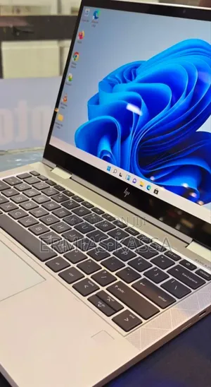 New Laptop HP EliteBook X360 1040 G7 8GB Intel Core I7 SSD 512GB