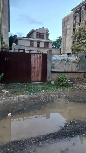 የሚሸጥ ቦታ ኮምፓውድ Land for Sale Ayat Compawwnd