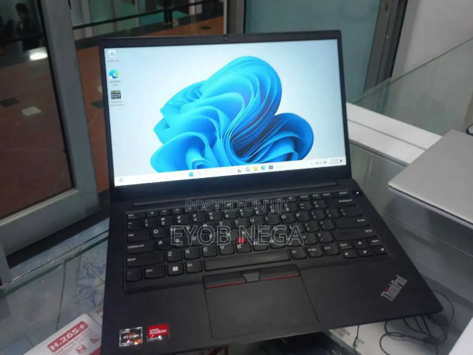 New Laptop Lenovo ThinkPad 2 16GB AMD Ryzen 7 SSD 512GB