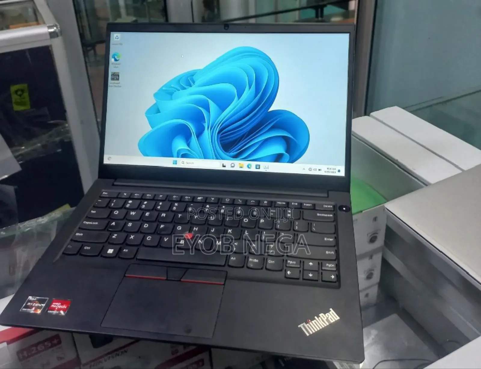 New Laptop Lenovo ThinkPad 2 16GB AMD Ryzen 7 SSD 512GB