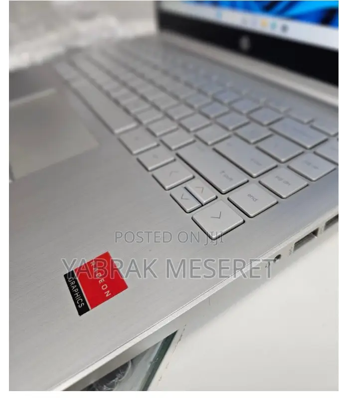 New Laptop HP Stream Notebook 8GB Intel Core I5 SSD 1T