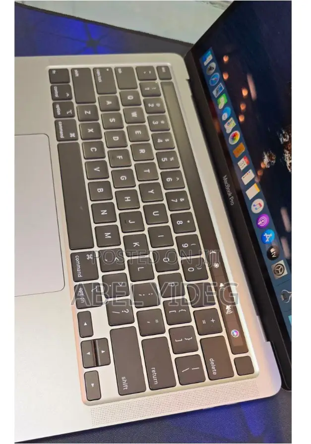 New Laptop Apple MacBook Pro 2020 16GB Intel Core I7 SSD 512GB