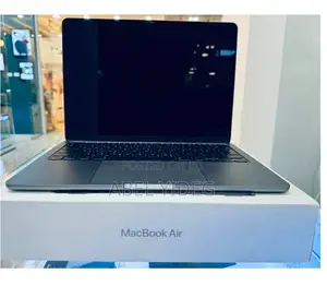 Photo - New Laptop Apple MacBook Air 2022 M2 8GB Apple M2 SSD 256GB