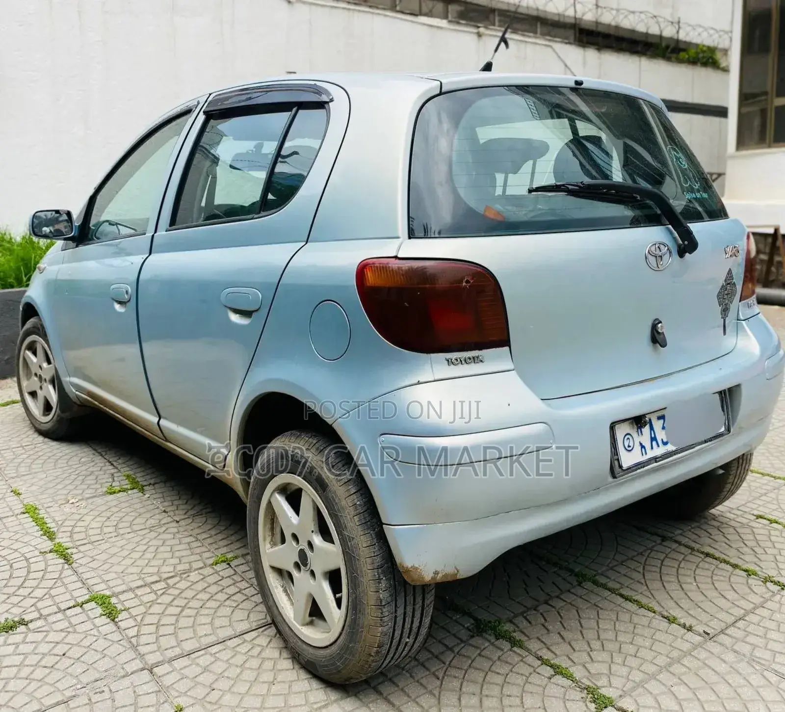 Toyota Vitz 2004 Blue