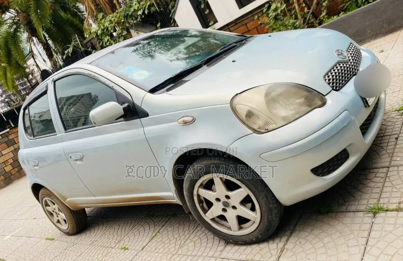 Toyota Vitz 2004 Blue