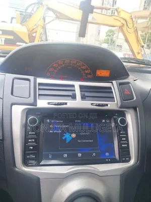 Toyota Yaris 2010 White