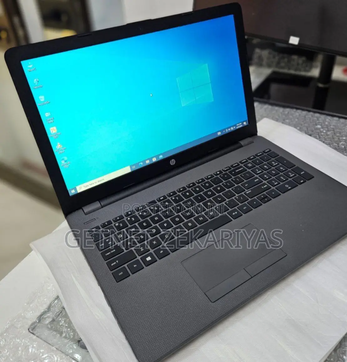 New Laptop HP Stream Notebook 8GB Intel Core I7 HDD 1T
