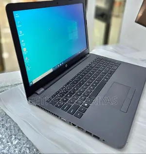 New Laptop HP Stream Notebook 8GB Intel Core I7 HDD 1T