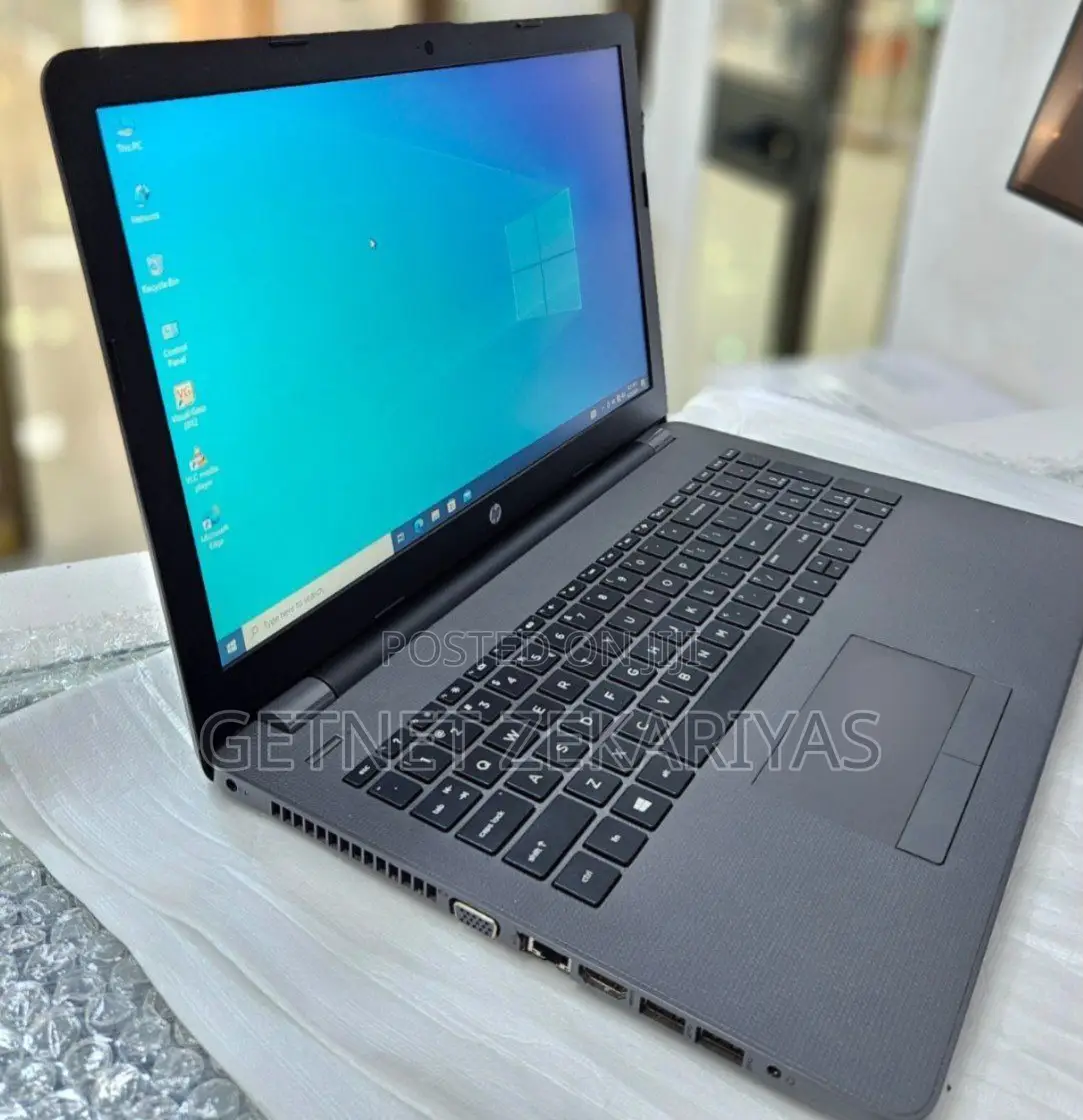 New Laptop HP Stream Notebook 8GB Intel Core I7 HDD 1T