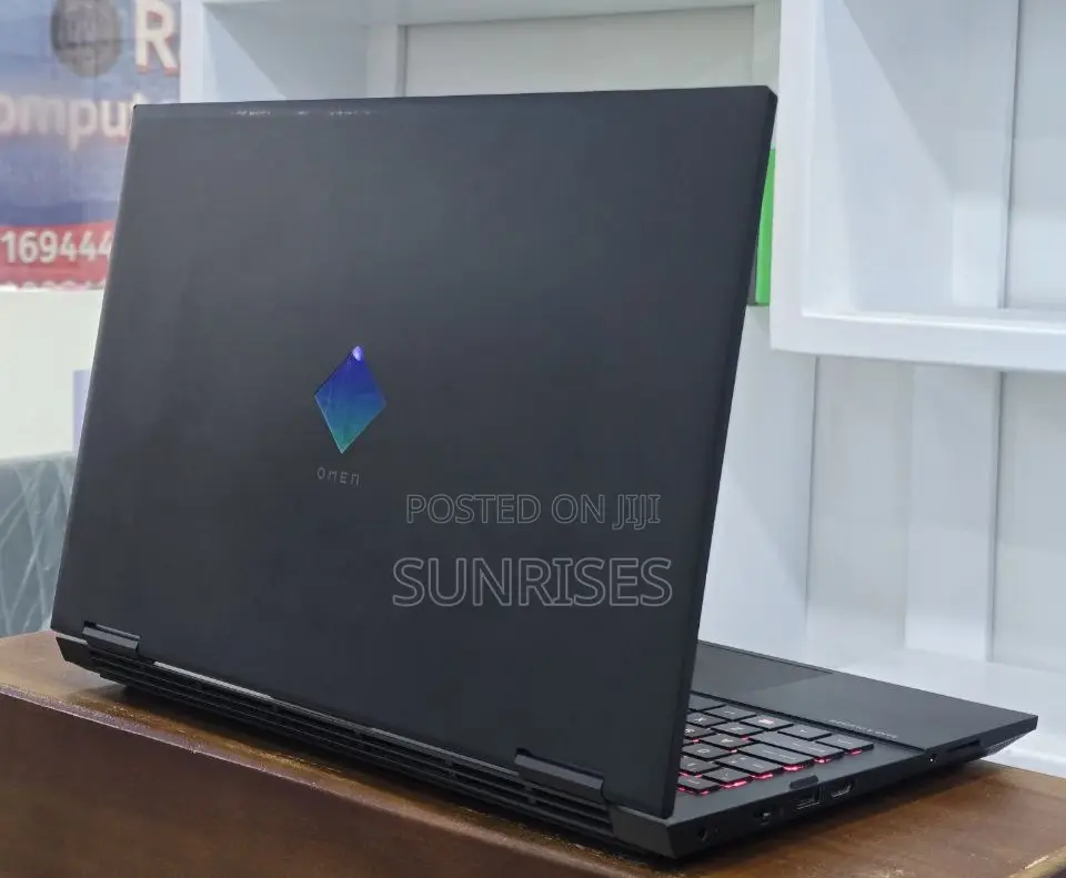 New Laptop HP Omen 16 16GB Intel Core I7 SSD 512GB