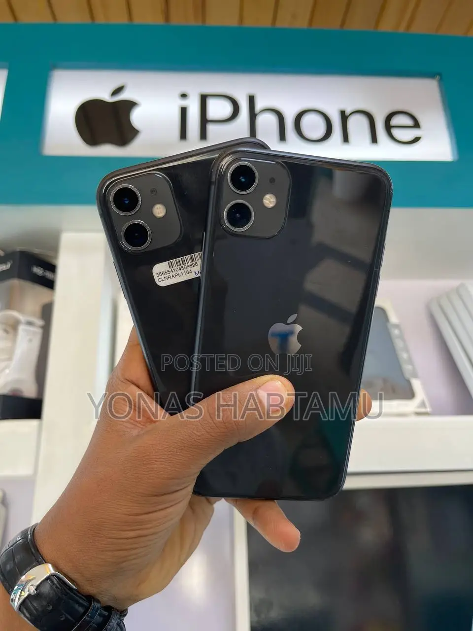 New Apple iPhone 11 64 GB Black