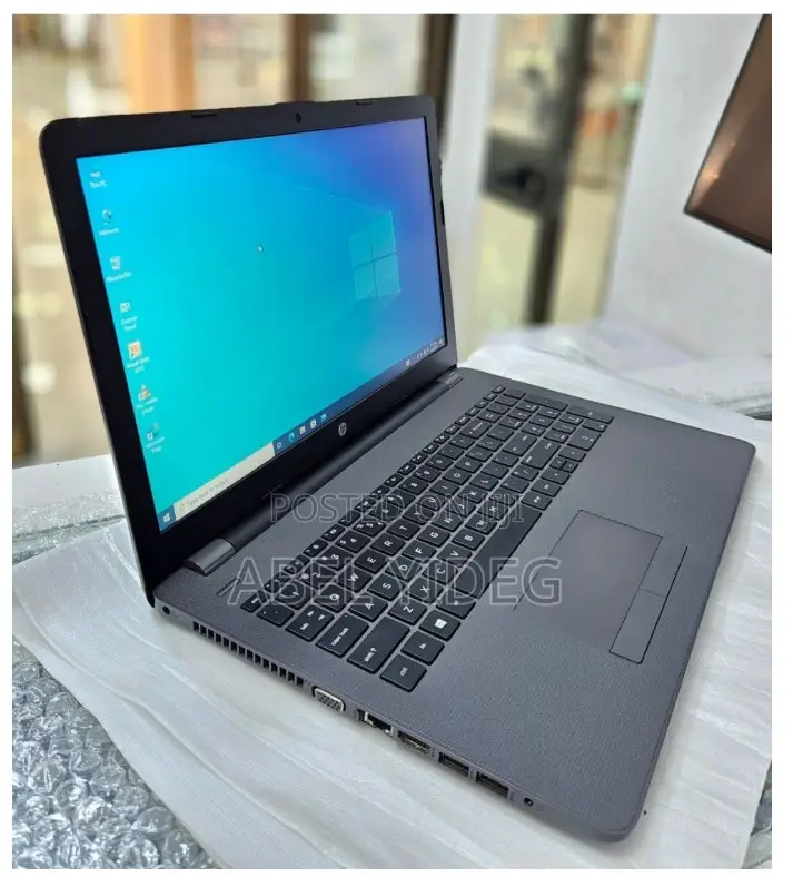 New Laptop HP Stream Notebook 8GB Intel Core I7 HDD 1T