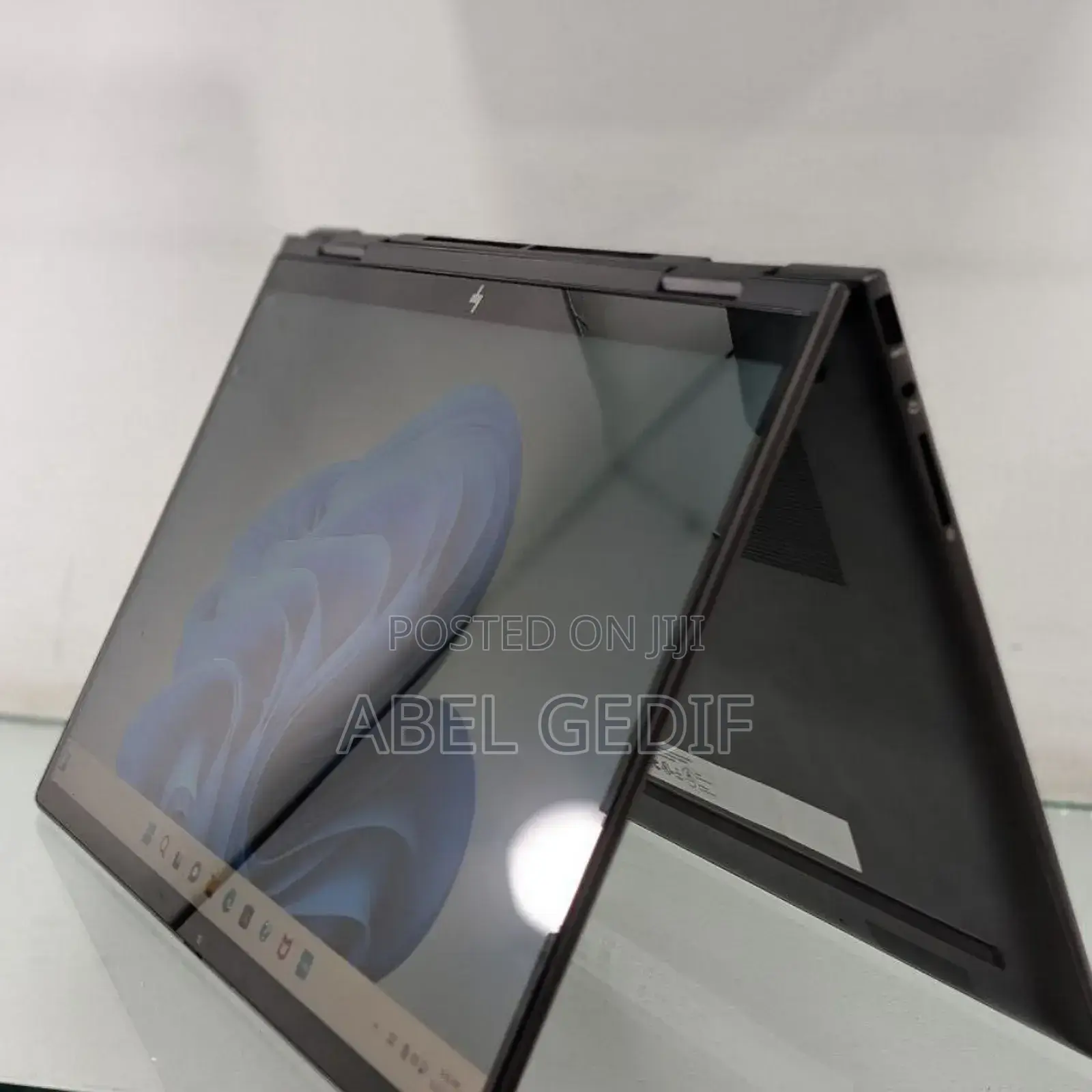 New Laptop HP Envy X360 16GB AMD Ryzen 7 SSD 512GB