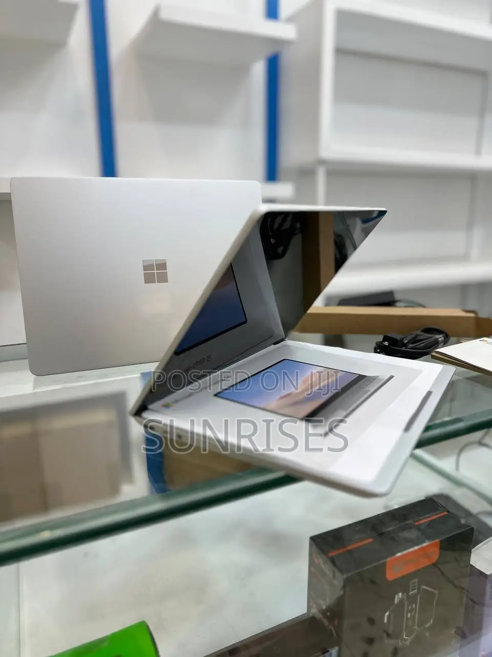 New Laptop Microsoft Surface Pro 7 16GB Intel Core I5 SSD 256GB