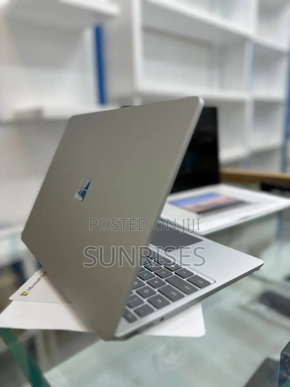 New Laptop Microsoft Surface Pro 7 16GB Intel Core I5 SSD 256GB