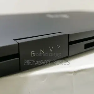 New Laptop HP Envy X360 8GB AMD Ryzen 5 SSD 512GB