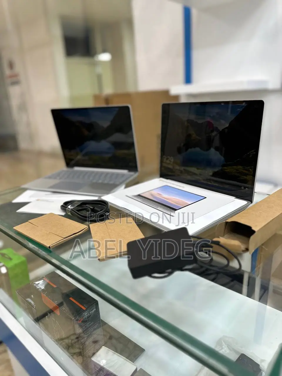 New Laptop Microsoft Surface Laptop 16GB Intel Core I5 SSD 256GB