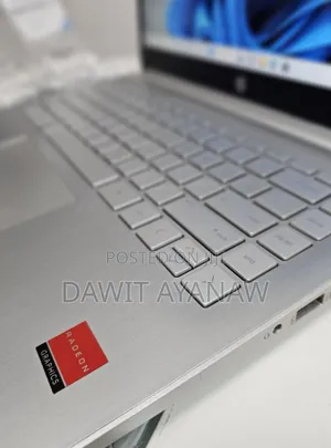 New Laptop 8GB Intel Core 2 Quad HDD 1T