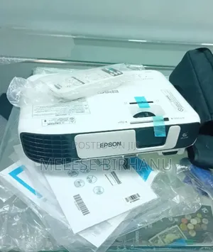 Photo - New Epson Eb-S41